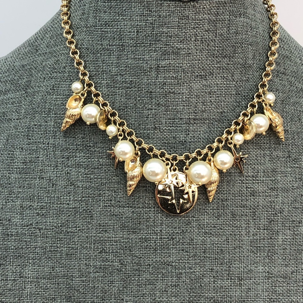 Beach Themed Banana Republic faux pearl and shell necklace.